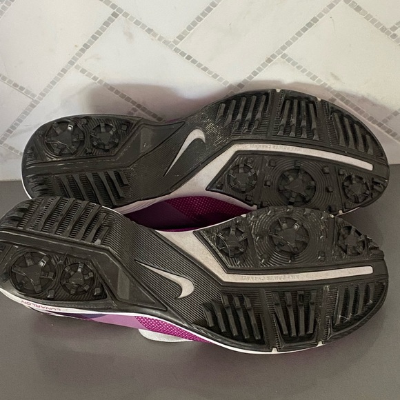Nike Hyperfuse Women’s Golf Shoes Size 7 - Picture 2 of 4